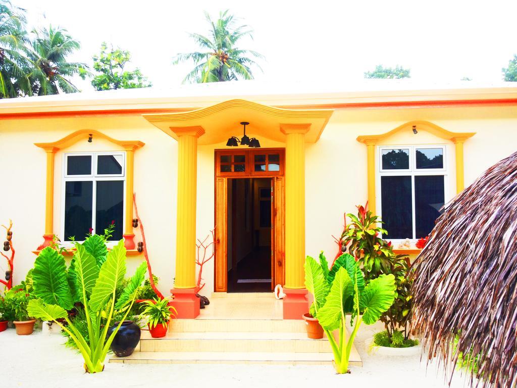 Ras Beach Inn Rasdhoo エクステリア 写真