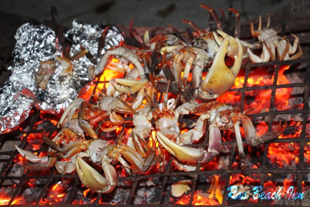 Ras Beach Inn Rasdhoo エクステリア 写真