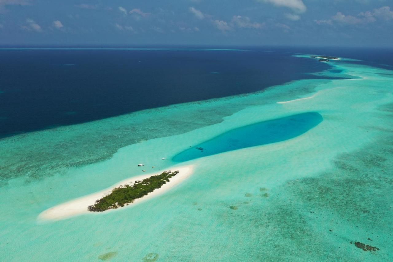 Ras Beach Inn Rasdhoo エクステリア 写真